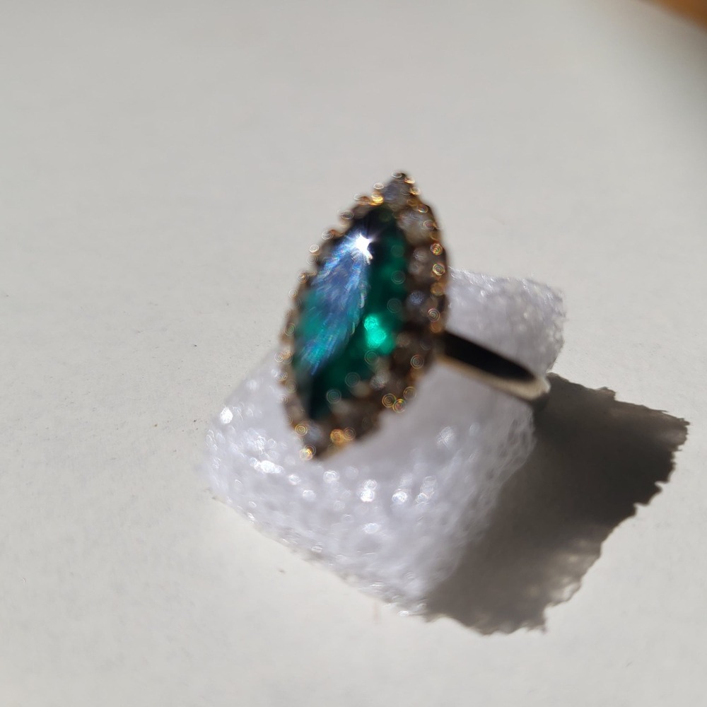 Vintage Marquise Emerald Green Glass Rhinestone Cocktail Ring Size 6 Silver - Picture 2 of 10